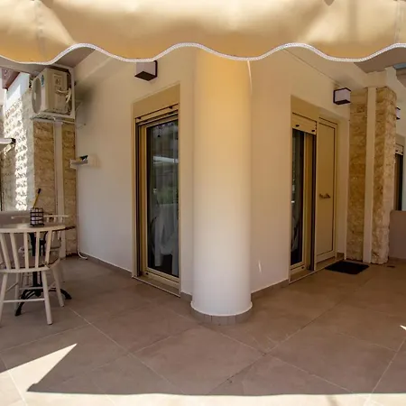 Apartament Kyma And *