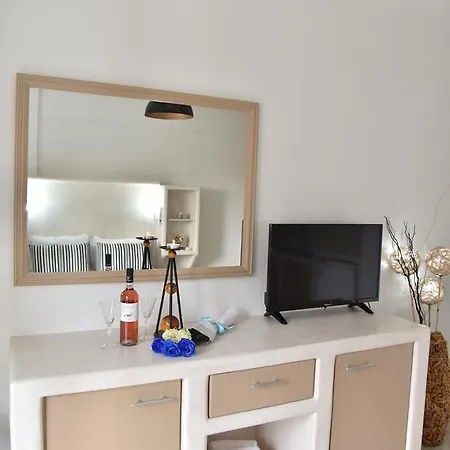 Apartament Kyma And
